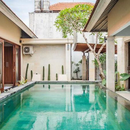 Cosy And Cheerful 2 Bedroom Villa 5Mins To Finns Canggu Buitenkant foto