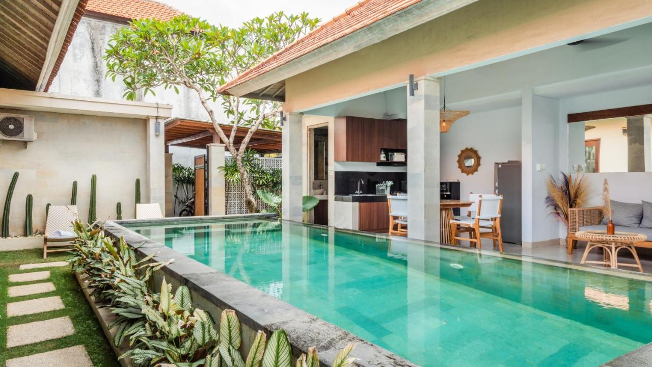 Cosy And Cheerful 2 Bedroom Villa 5Mins To Finns Canggu Buitenkant foto