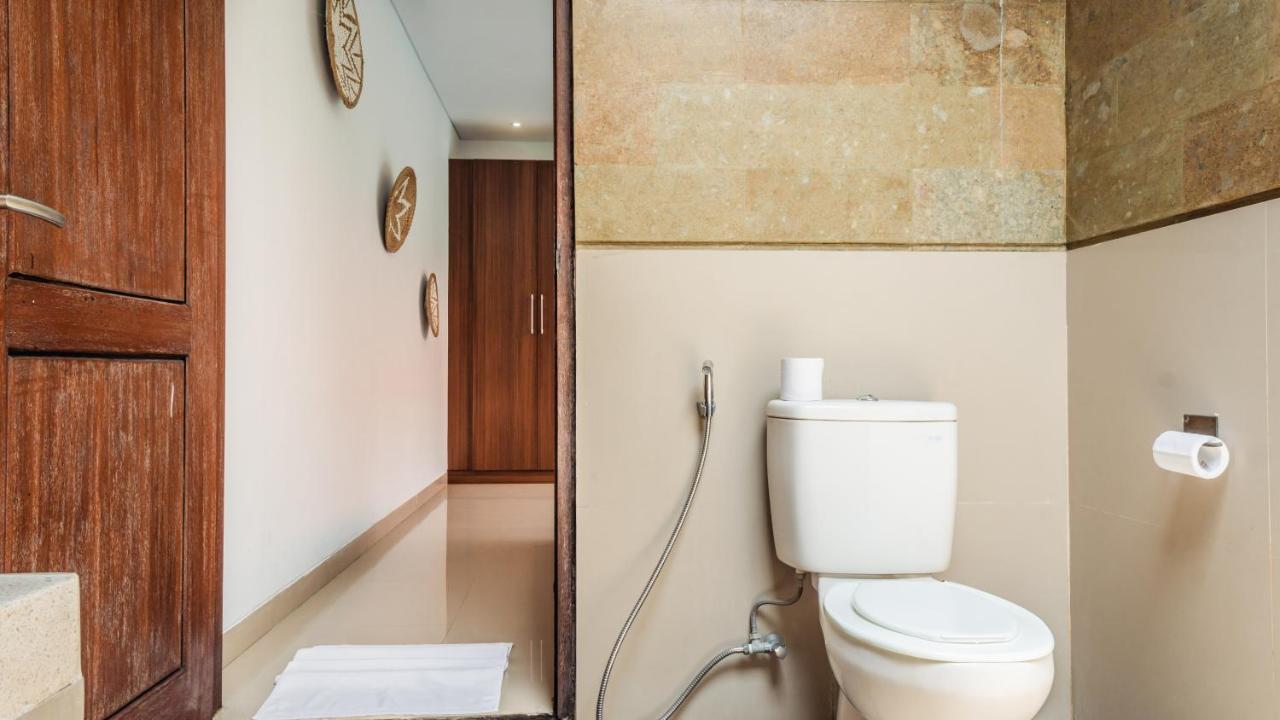 Cosy And Cheerful 2 Bedroom Villa 5Mins To Finns Canggu Buitenkant foto