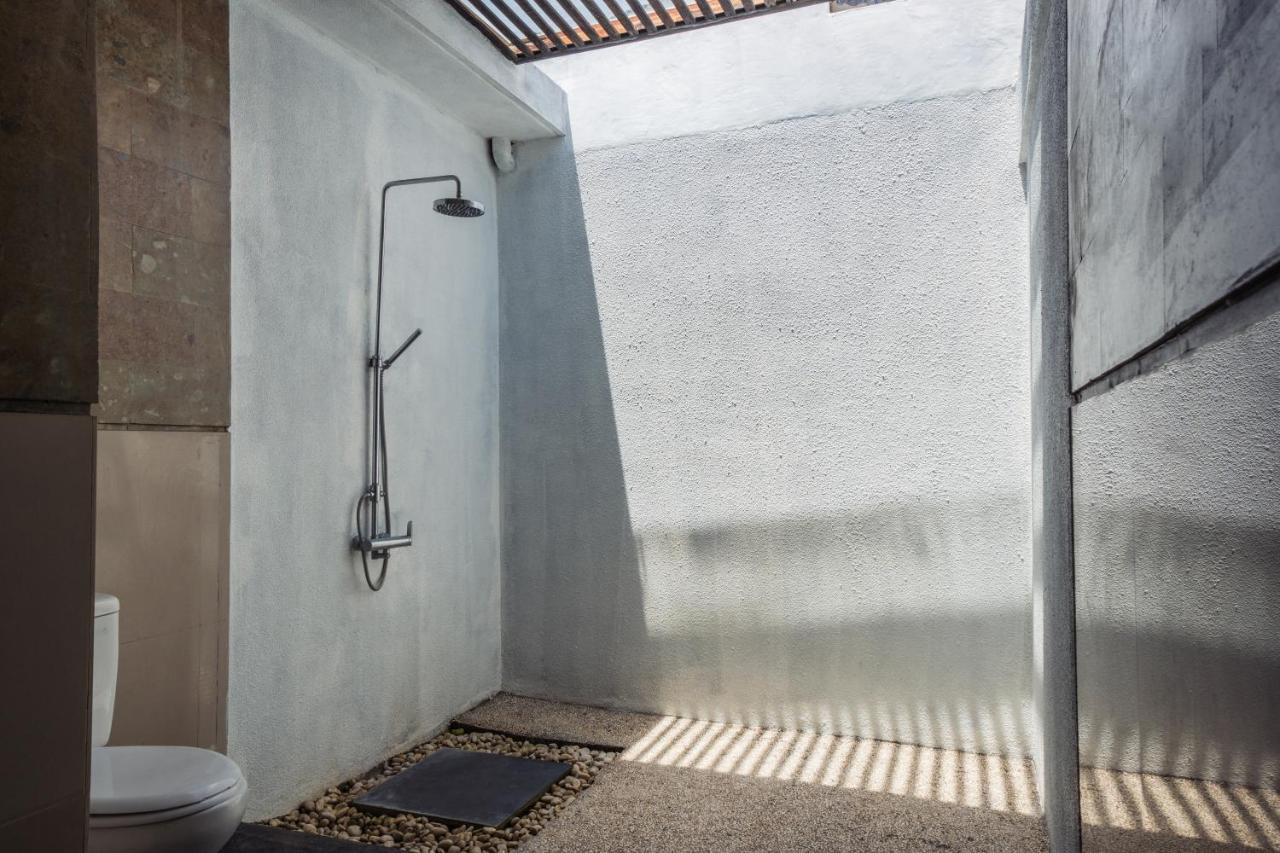 Cosy And Cheerful 2 Bedroom Villa 5Mins To Finns Canggu Buitenkant foto